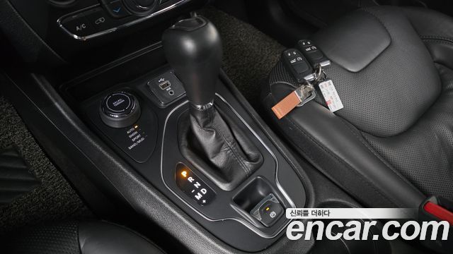 Jeep Cherokee (KL) 2.4 Longitude High AWD 2019 — фото 9