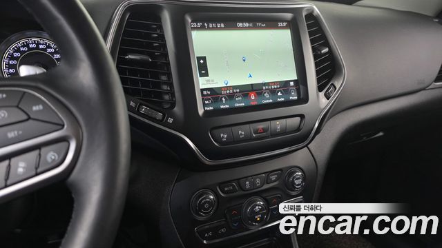 Jeep Cherokee (KL) 2.4 Longitude High AWD 2019 — фото 11