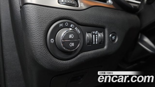 Jeep Cherokee (KL) 2.4 Longitude High AWD 2019 — фото 16