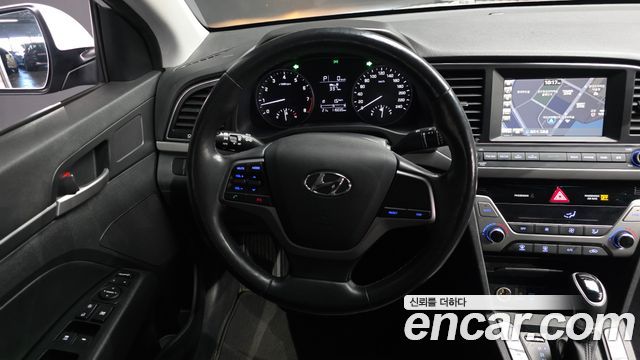 Hyundai Avante (AD) 1.6 GDI Smart 2017 — фото 17