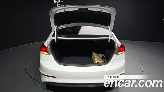Hyundai Avante (AD) 1.6 GDI Smart 2017 — фото 24