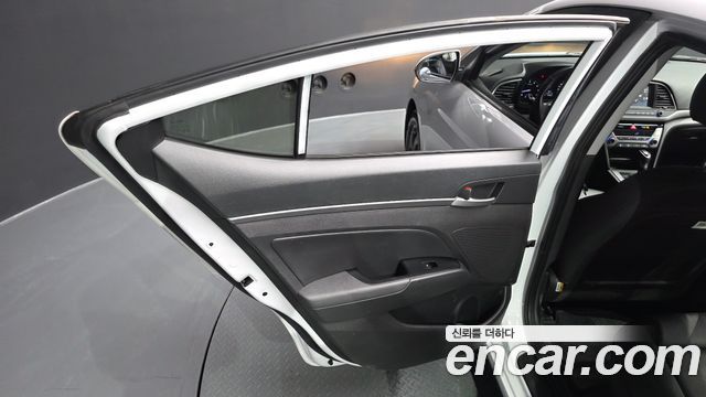 Hyundai Avante (AD) 1.6 GDI Smart 2017 — фото 31