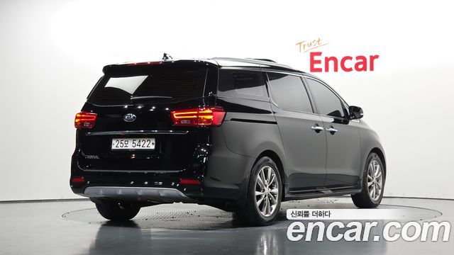 Kia Carnival Gasoline 9-Seater Noblesse Special 2019 — фото 2