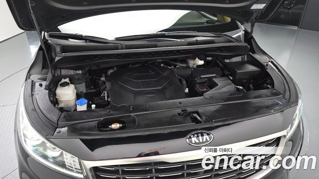 Kia Carnival Gasoline 9-Seater Noblesse Special 2019 — фото 6