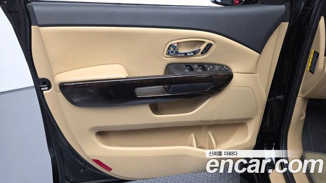 Kia Carnival Gasoline 9-Seater Noblesse Special 2019 — фото 25