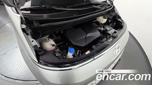 Hyundai Staria Cargo 5-Seater Modern 2022 — фото 6
