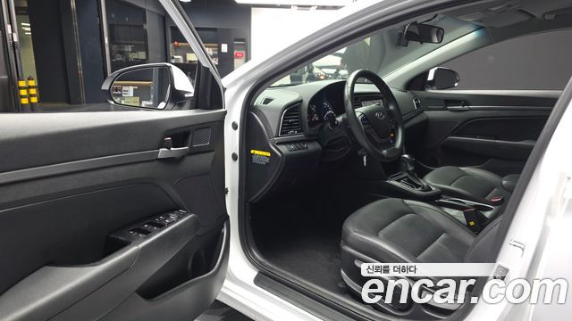 Hyundai Avante (AD) 1.6 GDI Smart 2017 — фото 10