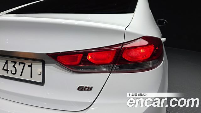 Hyundai Avante (AD) 1.6 GDI Smart 2017 — фото 23