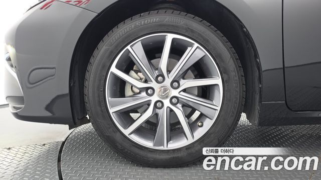 Lexus ES300h Supreme+ XV60 2018 — фото 5
