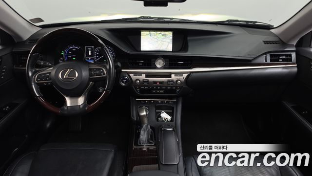 Lexus ES300h Supreme+ XV60 2018 — фото 7