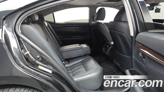 Lexus ES300h Supreme+ XV60 2018 — фото 11