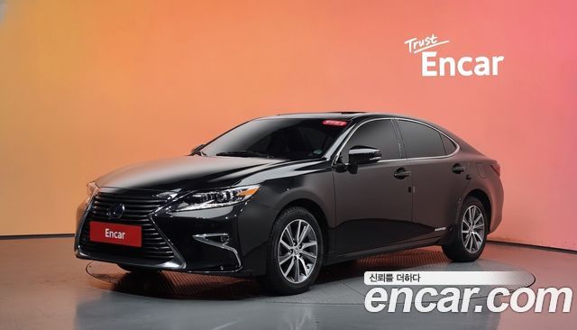 Lexus ES300h Supreme+ XV60