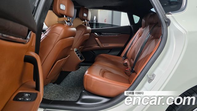 Maserati Quattroporte 3.0 V6 Granlusso 2017 — фото 12