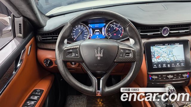 Maserati Quattroporte 3.0 V6 Granlusso 2017 — фото 13