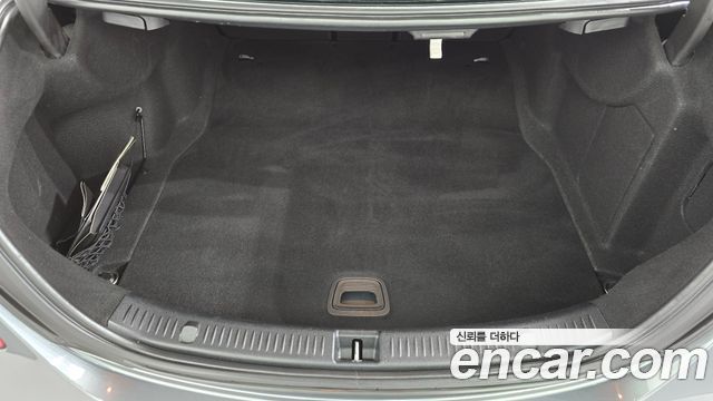 Mercedes-Benz E-Class (W213) E300 4MATIC Exclusive 2018 — фото 16