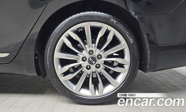 Kia K7 Premier 3.0 GDI Signature 2020 — фото 27
