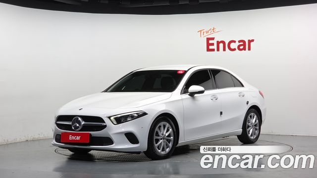 Mercedes-Benz A-Class (W177) A220 Sedan 2020 — фото 1