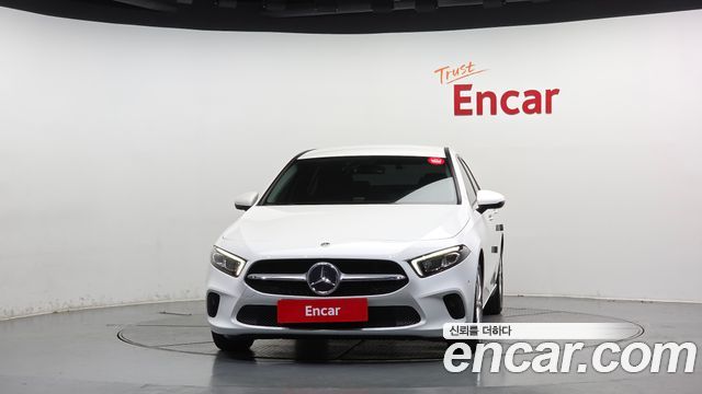 Mercedes-Benz A-Class (W177) A220 Sedan 2020 — фото 3
