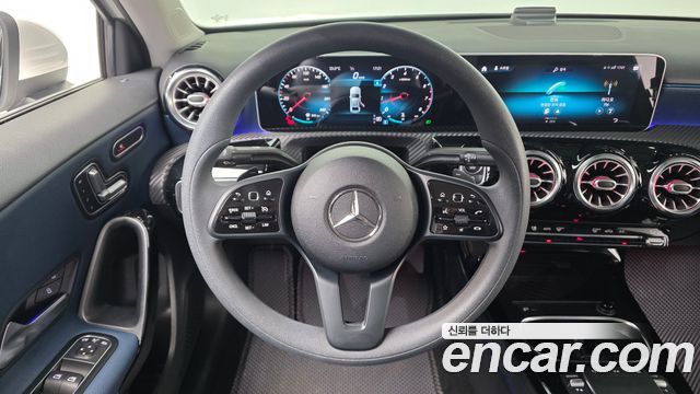 Mercedes-Benz A-Class (W177) A220 Sedan 2020 — фото 14
