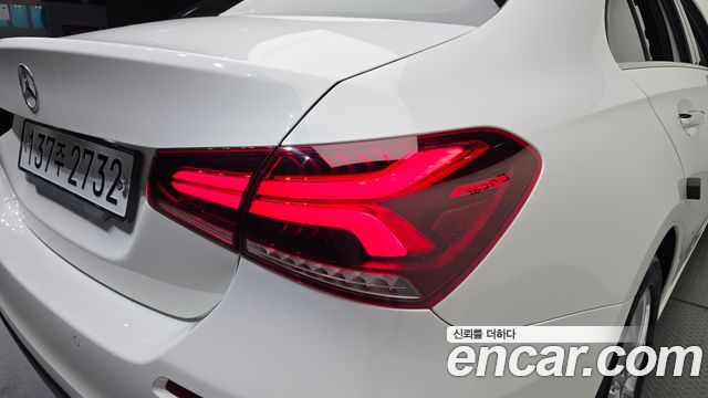 Mercedes-Benz A-Class (W177) A220 Sedan 2020 — фото 23