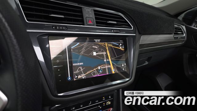 Volkswagen Tiguan Allspace 2.0 TSI Prestige 2024 — фото 13