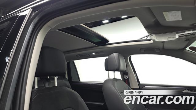 Volkswagen Tiguan Allspace 2.0 TSI Prestige 2024 — фото 16