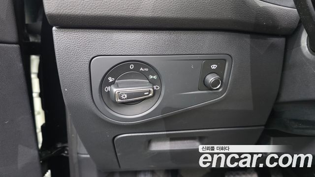 Volkswagen Tiguan Allspace 2.0 TSI Prestige 2024 — фото 18