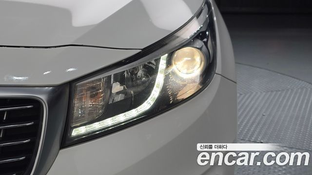 Kia Carnival 9-seater Hi-Limousine Noblesse 2017 — фото 22