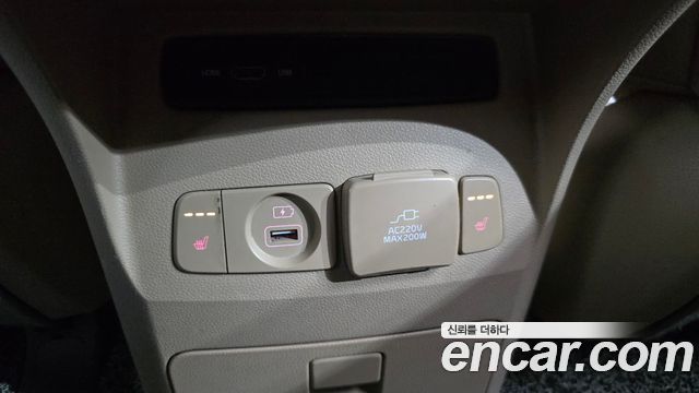 Kia Carnival 9-seater Hi-Limousine Noblesse 2017 — фото 31