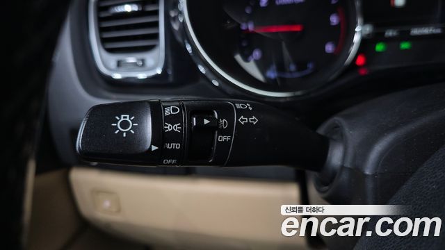 Kia Carnival 9-seater Hi-Limousine Noblesse 2017 — фото 32