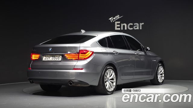 BMW 5 Series GT (F07) GT 2011 — фото 2