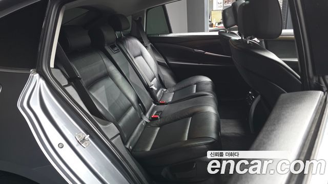 BMW 5 Series GT (F07) GT 2011 — фото 12