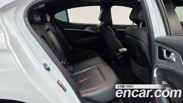 Genesis G70 2.0T Sport Package 2018 — фото 11