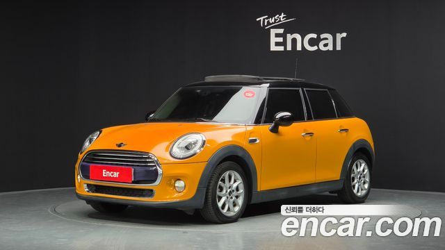 MINI Cooper 5Door HIGH 3rd 2016 — фото 1