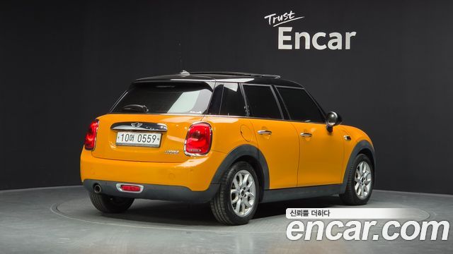 MINI Cooper 5Door HIGH 3rd 2016 — фото 2