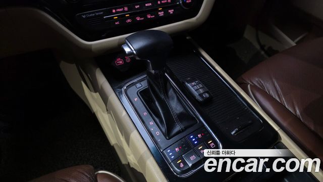 Kia Carnival 9-Seater Noblesse Special 2018 — фото 9