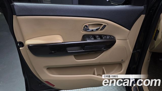 Kia Carnival 9-Seater Noblesse Special 2018 — фото 24