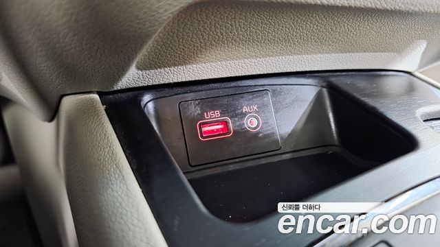 Kia Carnival 9-seater Luxury 2017 — фото 13