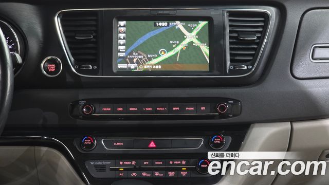 Kia Carnival 9-seater Luxury 2017 — фото 15