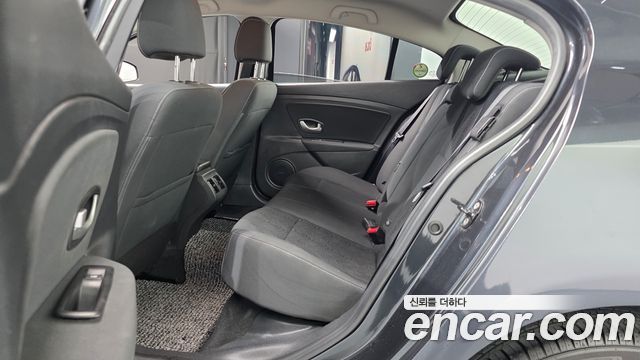 Renault Korea SM3 SE Plus 2014 — фото 12