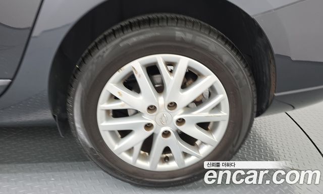 Renault Korea SM3 SE Plus 2014 — фото 21