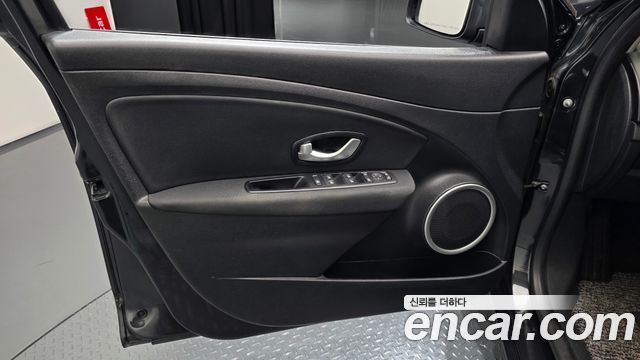 Renault Korea SM3 SE Plus 2014 — фото 24