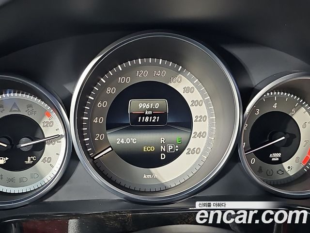 Mercedes-Benz E-Class (W212) E350 4MATIC Avantgarde 2014 — фото 7