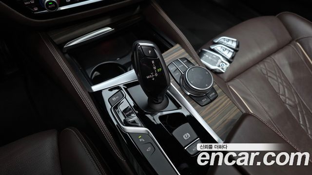 BMW 5 Series (G30) 530i xDrive M Sport Package Plus 2018 — фото 9