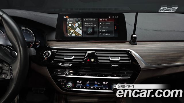 BMW 5 Series (G30) 530i xDrive M Sport Package Plus 2018 — фото 14