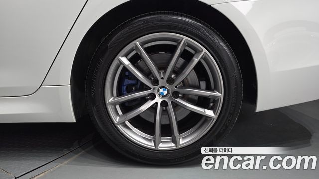 BMW 5 Series (G30) 530i xDrive M Sport Package Plus 2018 — фото 21