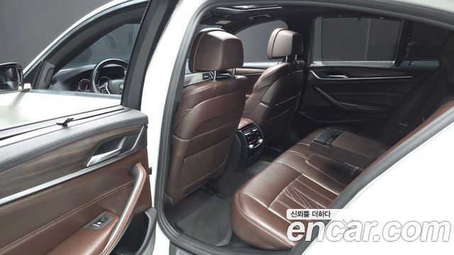 BMW 5 Series (G30) 530i xDrive M Sport Package Plus 2018 — фото 26
