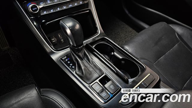 Hyundai Grandeur (IG) 2.2 Diesel Premium 2017 — фото 9