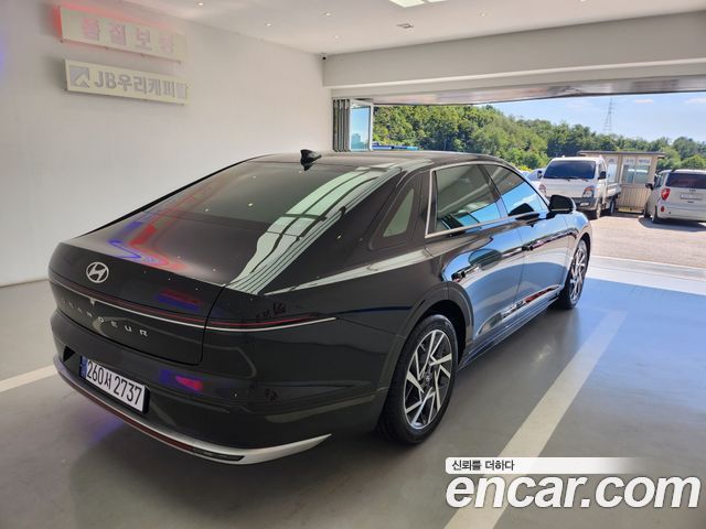Hyundai Grandeur (GN7) 3.5 LPG 2WD Exclusive 2023 — фото 2