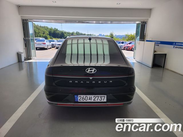 Hyundai Grandeur (GN7) 3.5 LPG 2WD Exclusive 2023 — фото 4